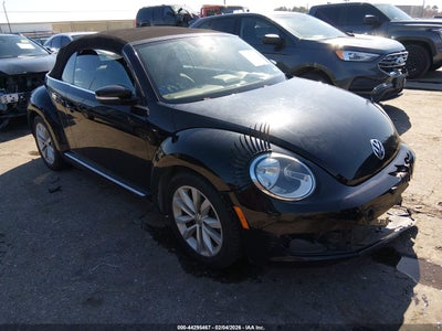 VOLKSWAGEN BEETLE 2013