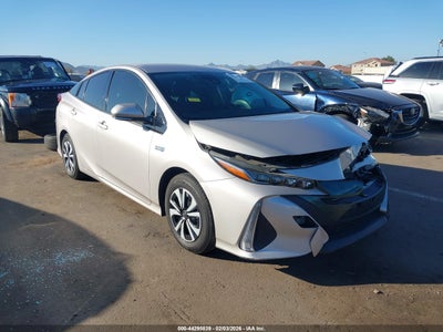 TOYOTA PRIUS PRIME 2019