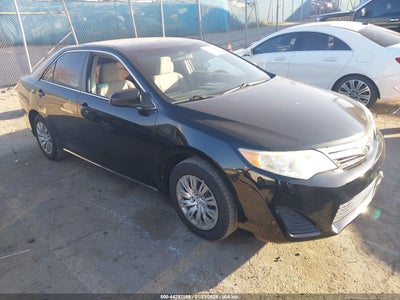 TOYOTA CAMRY 2014