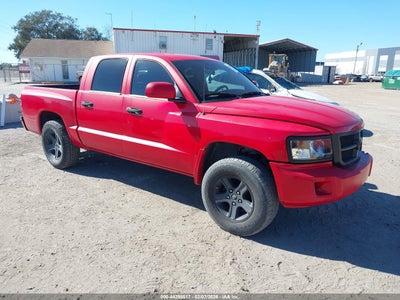 RAM DAKOTA 2011