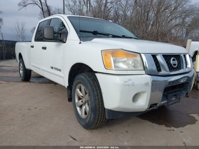 NISSAN TITAN 2014
