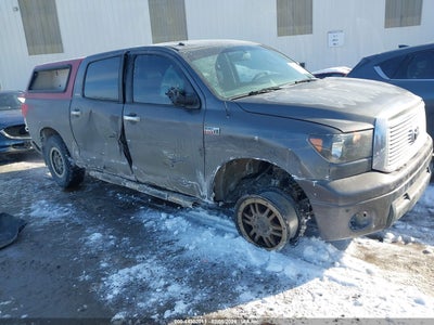 TOYOTA TUNDRA 2013