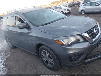 NISSAN PATHFINDER 2017