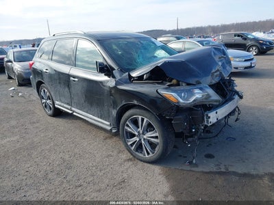 NISSAN PATHFINDER 2019