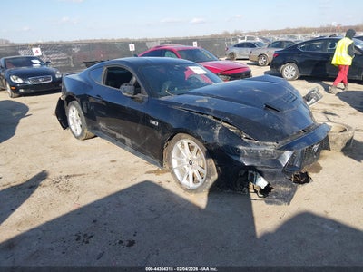 FORD MUSTANG 2025