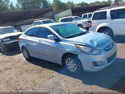 HYUNDAI ACCENT 2013