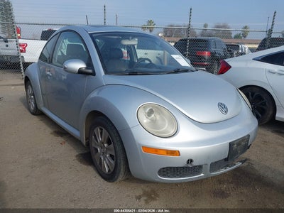 VOLKSWAGEN NEW BEETLE 2008