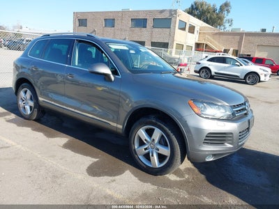 VOLKSWAGEN TOUAREG 2014