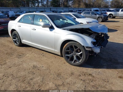 CHRYSLER 300 2022