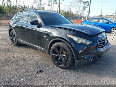 INFINITI QX70 2015