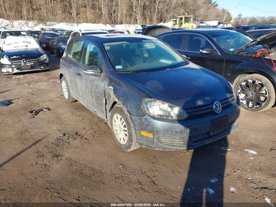 VOLKSWAGEN GOLF 2010
