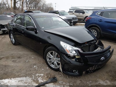 INFINITI Q40 2015