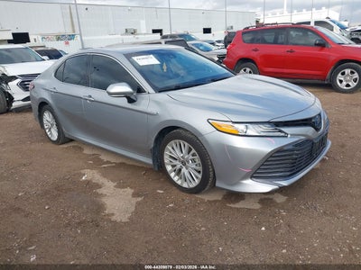 TOYOTA CAMRY 2020