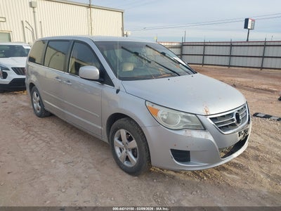 VOLKSWAGEN ROUTAN 2010