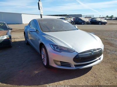 TESLA MODEL S 2015