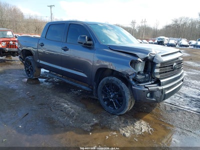 TOYOTA TUNDRA 2021