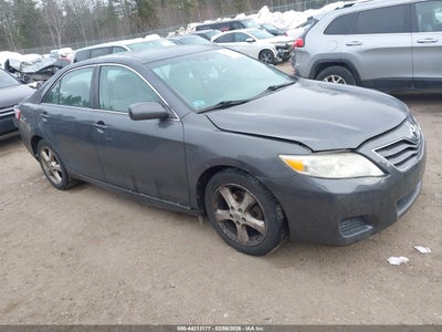 TOYOTA CAMRY 2011