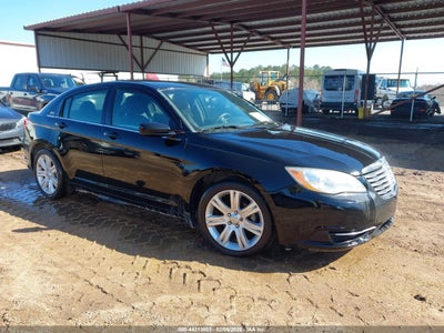 CHRYSLER 200 2012