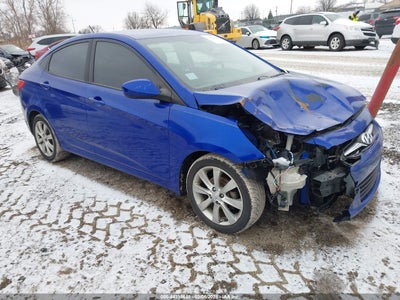 HYUNDAI ACCENT 2013