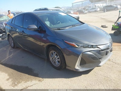 TOYOTA PRIUS PRIME 2017
