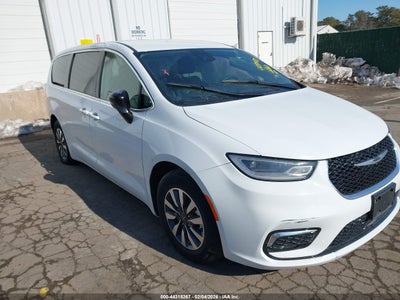 CHRYSLER PACIFICA HYBRID 2024