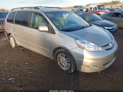 TOYOTA SIENNA 2009