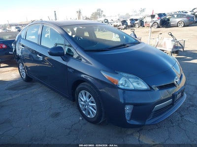 TOYOTA PRIUS PLUG-IN 2014