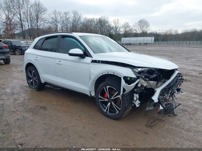 AUDI Q5 2025