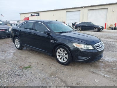 FORD TAURUS 2010