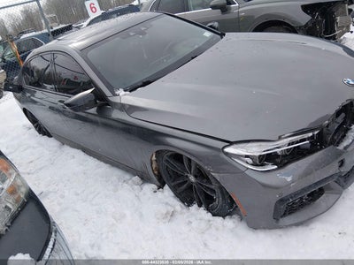 BMW 750I 2016