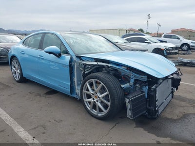 PORSCHE PANAMERA E-HYBRID 2025