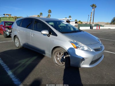 TOYOTA PRIUS V 2014
