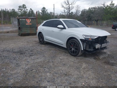 AUDI Q8 2020