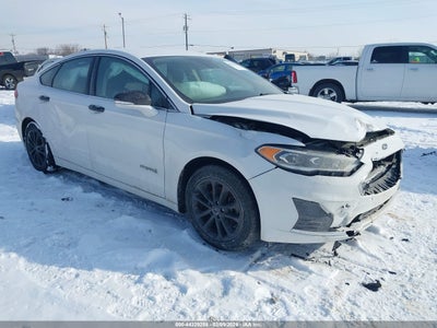 FORD FUSION HYBRID 2019