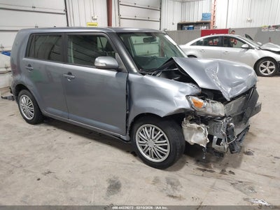 SCION XB 2010