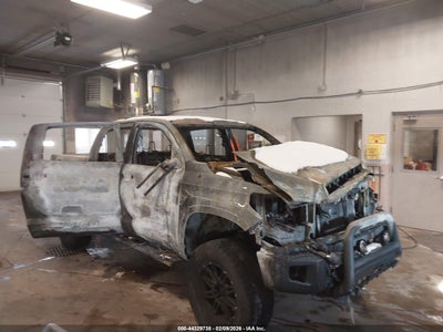 TOYOTA TUNDRA 2017