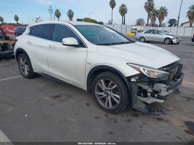 INFINITI QX30 2017