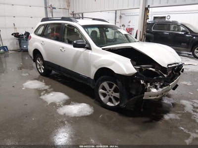 SUBARU OUTBACK 2014