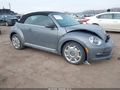VOLKSWAGEN BEETLE 2014