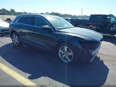 AUDI E-TRON 2019