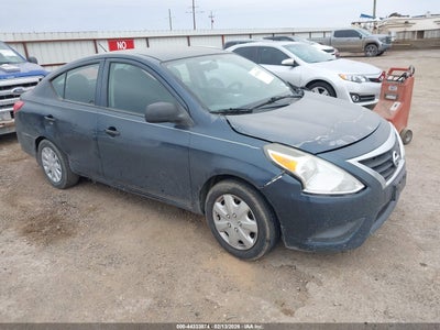 NISSAN VERSA 2015
