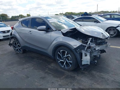 TOYOTA C-HR 2018