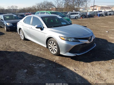 TOYOTA CAMRY 2019