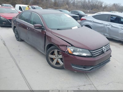 VOLKSWAGEN PASSAT 2013