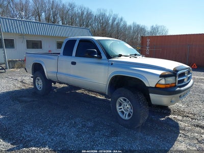 DODGE DAKOTA 2004
