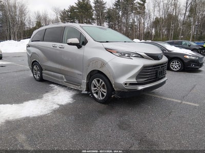 TOYOTA SIENNA 2021