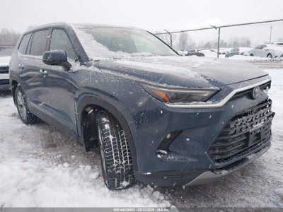 TOYOTA GRAND HIGHLANDER 2024