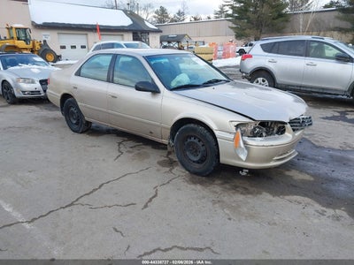 TOYOTA CAMRY 2001