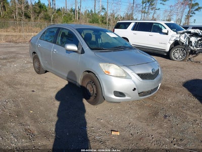 TOYOTA YARIS 2012