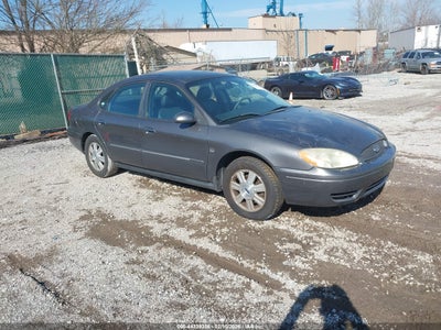 FORD TAURUS 2004